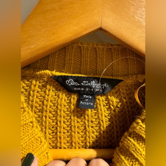 MISS SELFRIDGES POPCORN STITCH SWEATER - Picture 5 of 5